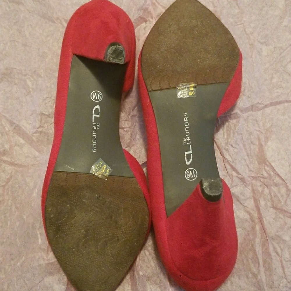 Red heels - Picture 3 of 6